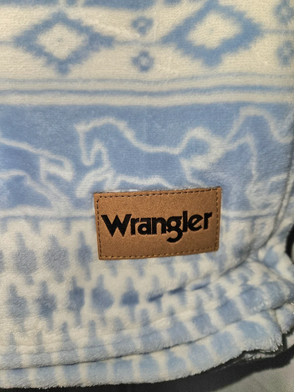 Wrangler King Size Ultra Plush Blanket – Blue & White Western Aztec | NWT